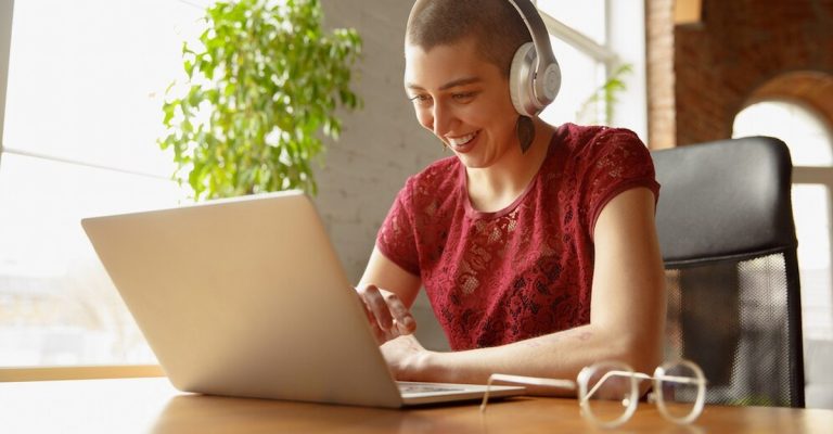 Cursos gratuitos com inscrições abertas